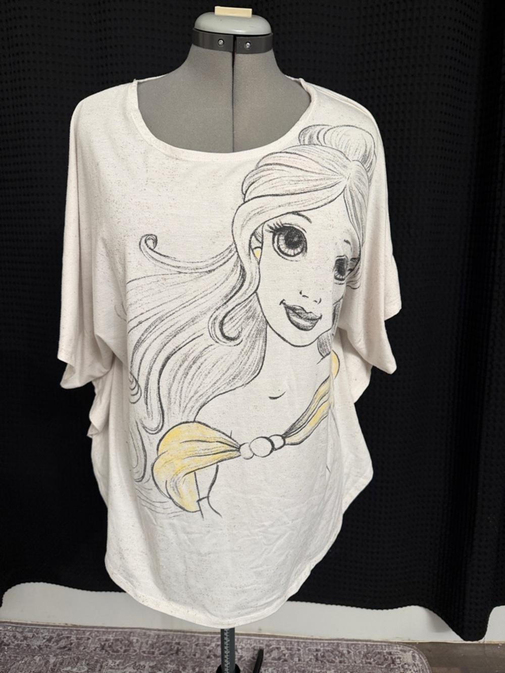 Belle batwing shirt with gold flecks